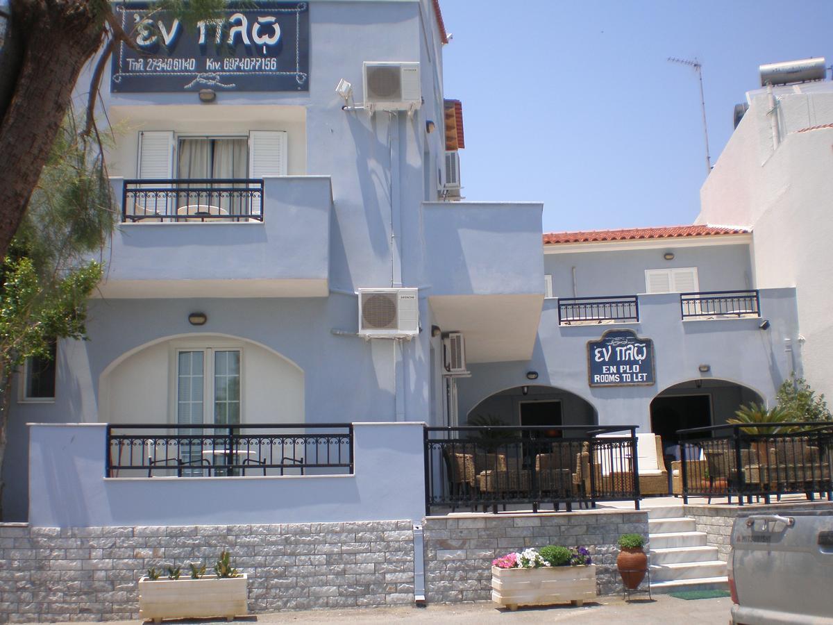 En Plo Hotel Elafonissos Luaran gambar